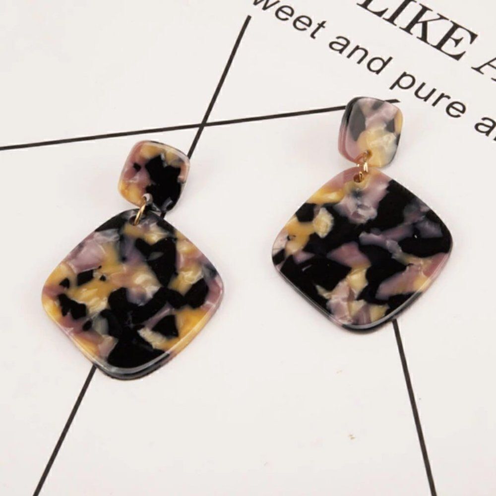 Pink and Gold BaubleBar Marble Acrylic Dangle Earrings